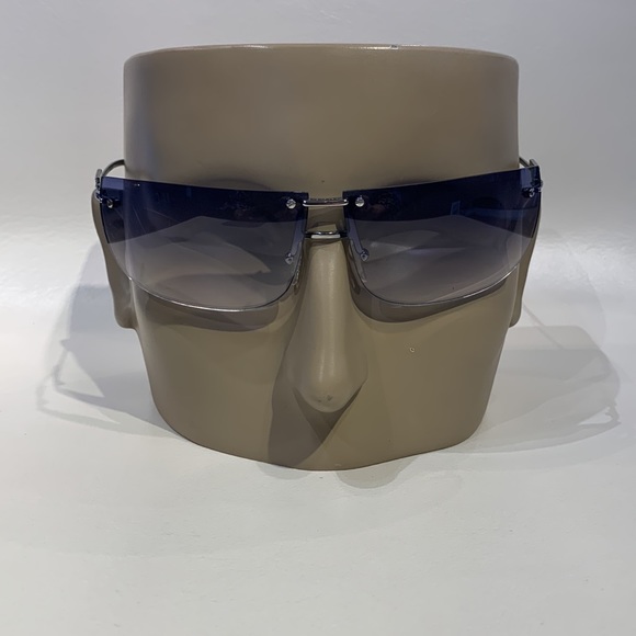 New Authentic Vintage Gucci Sunglasses - Picture 3 of 15